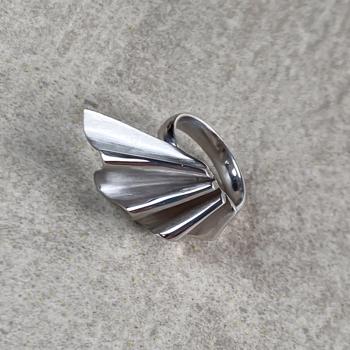 Elegant sølv ring fra NURAN (STR. 57)